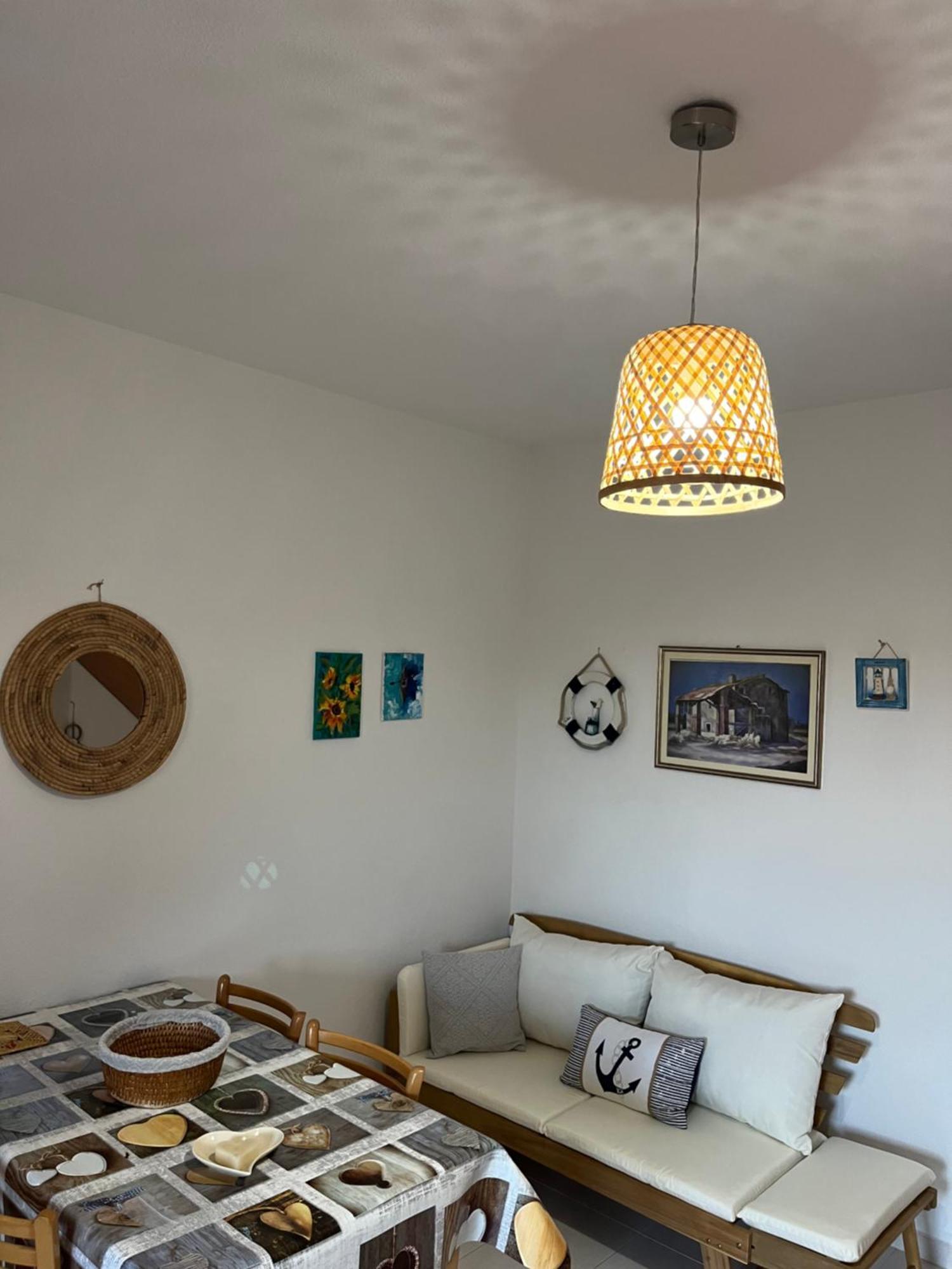 Casa Sviluppata Su Due Piani Con Doppia Veranda E Parcheggio Privato San Teodoro  Exterior foto