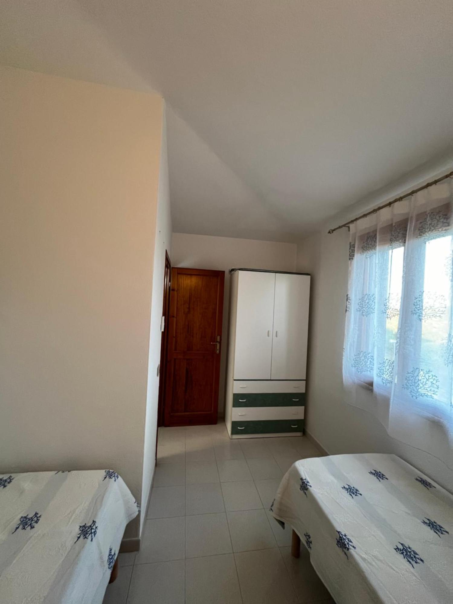 Casa Sviluppata Su Due Piani Con Doppia Veranda E Parcheggio Privato San Teodoro  Exterior foto